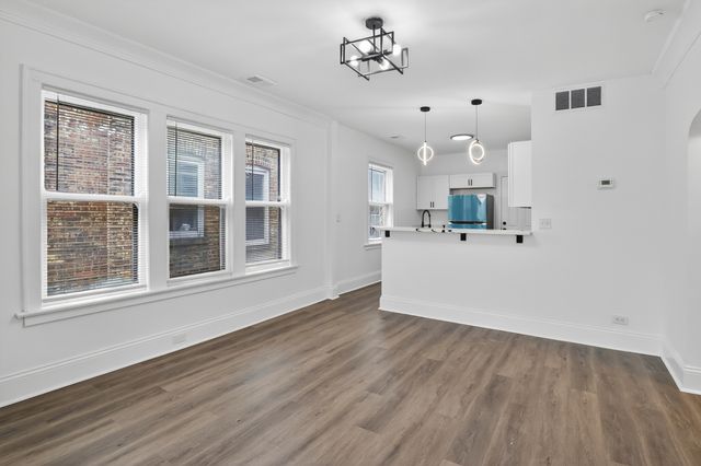 7148 S Eberhart Avenue, Chicago, IL 60619