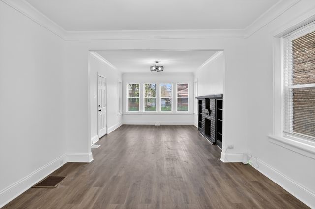 7148 S Eberhart Avenue, Chicago, IL 60619