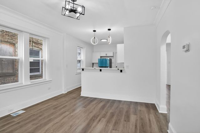 7148 S Eberhart Avenue, Chicago, IL 60619