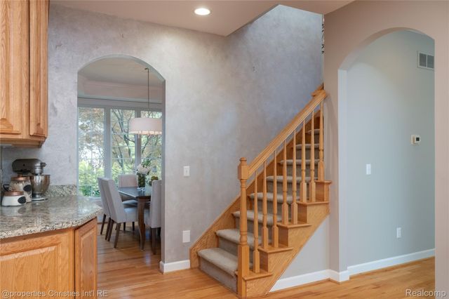 32405 Maria Court, Livonia, MI 48152