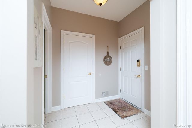 32405 Maria Court, Livonia, MI 48152
