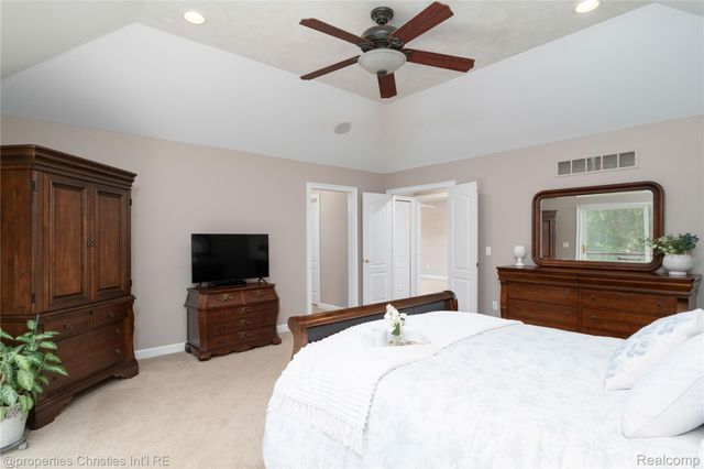 32405 Maria Court, Livonia, MI 48152
