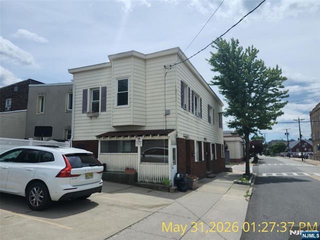 301 Copeland Avenue, Lyndhurst, NJ 07071