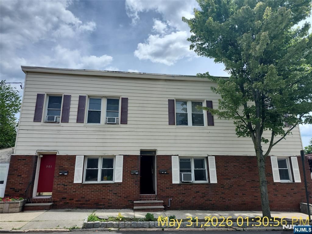 301 Copeland Avenue, Lyndhurst, NJ 07071