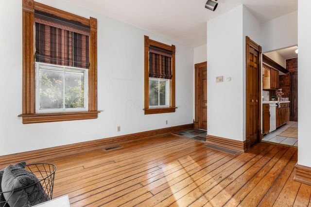 300 Jackson Street, Columbus, OH 43206