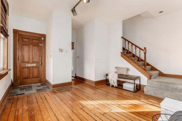 300 Jackson Street, Columbus, OH 43206