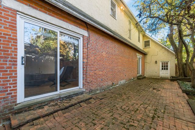 300 Jackson Street, Columbus, OH 43206