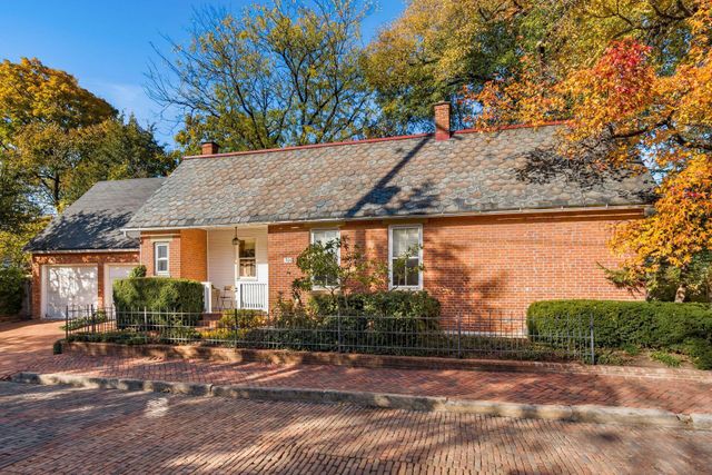 300 Jackson Street, Columbus, OH 43206