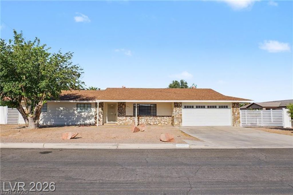 2090 Lucerne Street, Las Vegas, NV 89104 — exterior