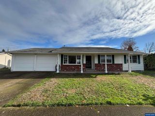 4546 46th St NE, Salem, OR 97305