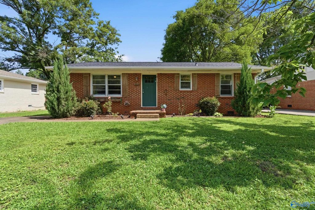 1923 Stevens Drive NE, Huntsville, AL 35801