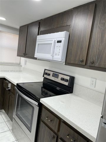 920 NE 199th Street 3093J, Miami, FL 33179