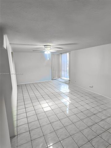 920 NE 199th Street 3093J, Miami, FL 33179