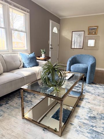 7314 W Tallmadge PLACE, Milwaukee, WI 53218