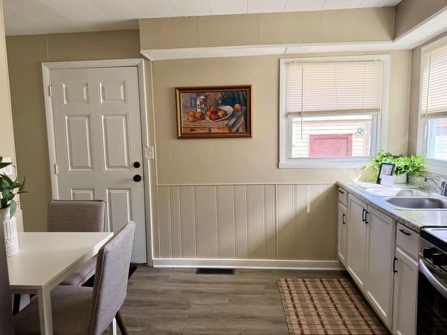 7314 W Tallmadge PLACE, Milwaukee, WI 53218