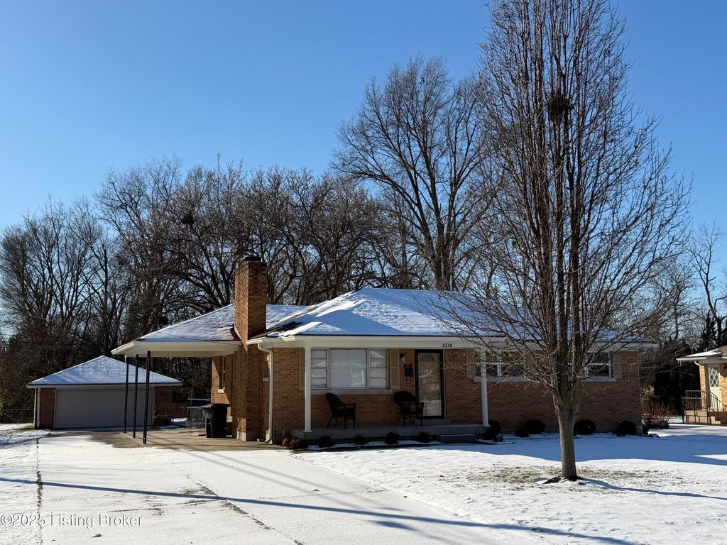 8318 Smithton Rd, Louisville, KY 40219