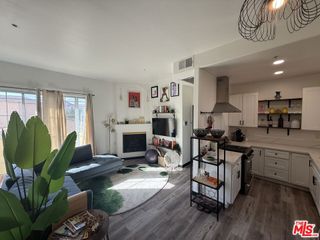 7033 La Tijera Boulevard G101, Los Angeles, CA 90045