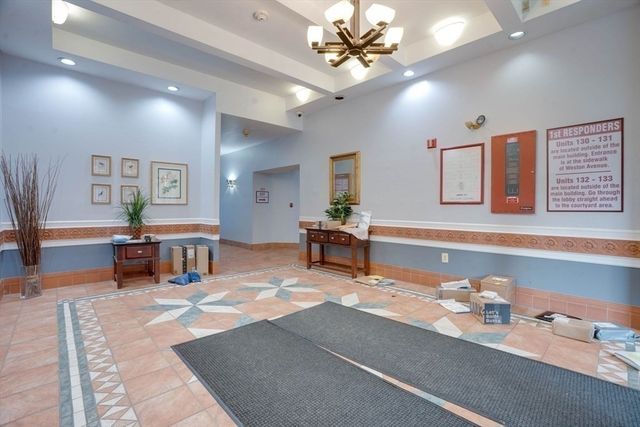 10 Weston St 205, Quincy, MA 02170