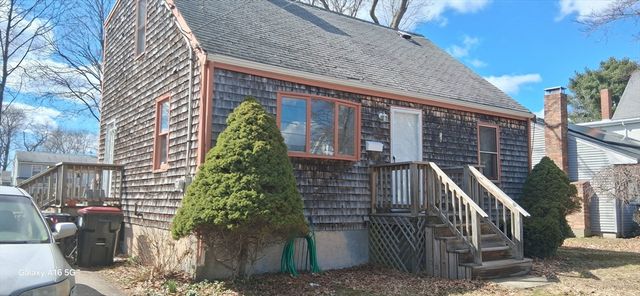45 Perry Ave, Brockton, MA 02302
