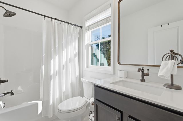 639 N Laurel Street, Summerville, SC 29483