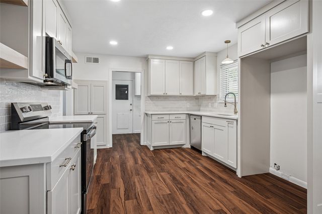 202 Joe White Street, Rockwall, TX 75087