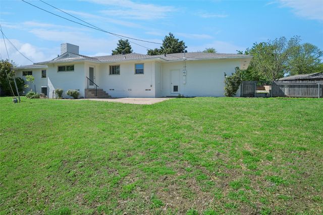 202 Joe White Street, Rockwall, TX 75087