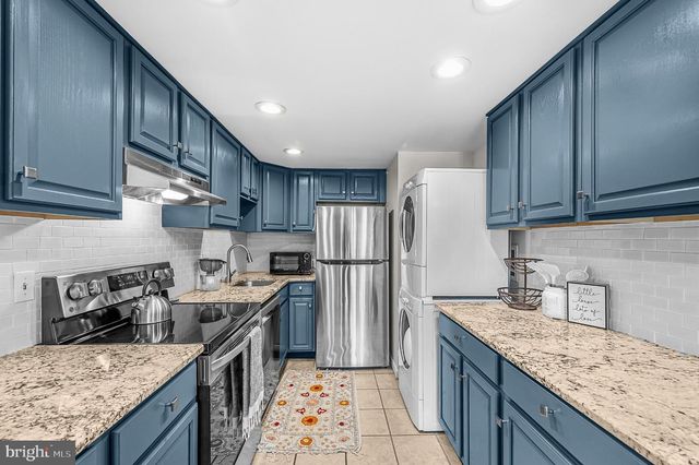 1725 LEISURE WAY, Crofton, MD 21114