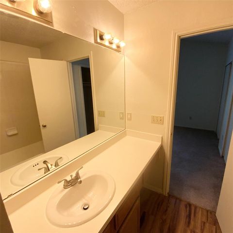 12807 Widge DR, Austin, TX 78727