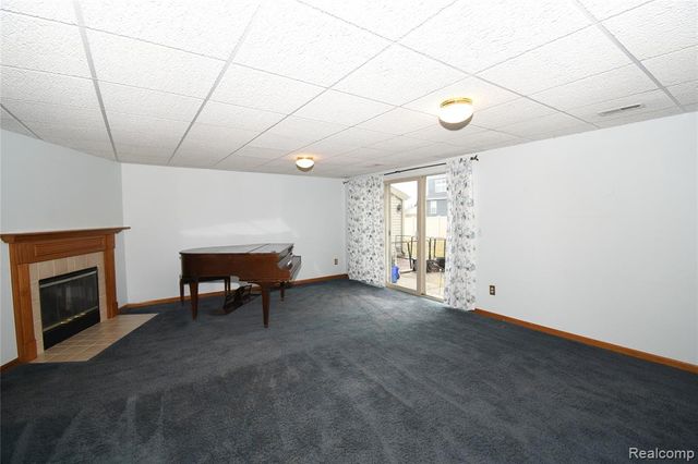 62310 Arlington Circle 3, South Lyon, MI 48178