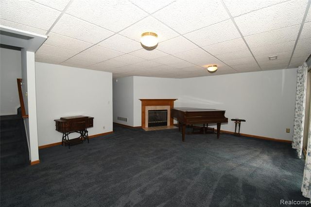 62310 Arlington Circle 3, South Lyon, MI 48178