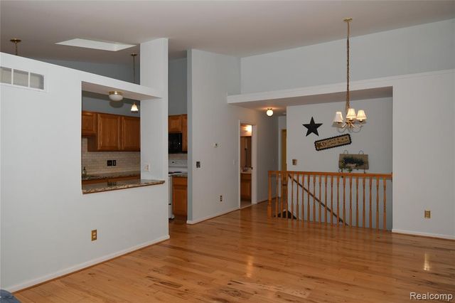 62310 Arlington Circle 3, South Lyon, MI 48178