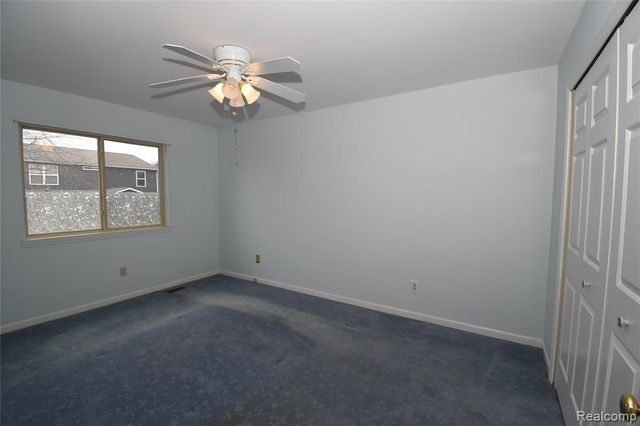 62310 Arlington Circle 3, South Lyon, MI 48178