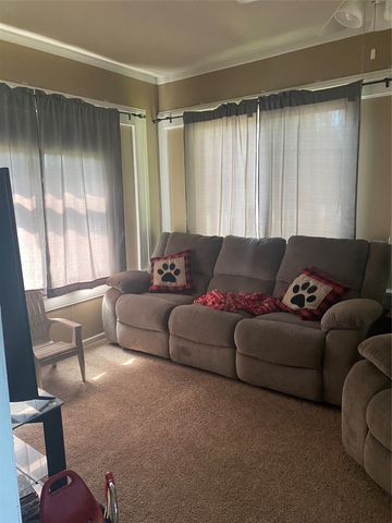 2320 SW 9th Street, Des Moines, IA 50315