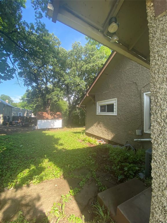 2320 SW 9th Street, Des Moines, IA 50315