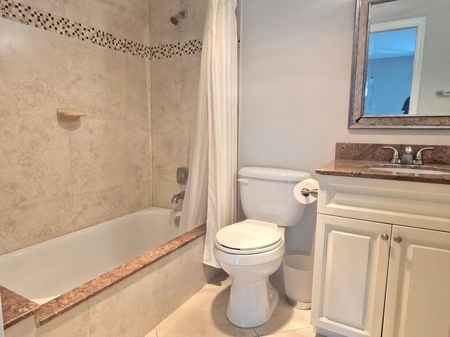 2903 Victoria Circle N2, Coconut Creek, FL 33066