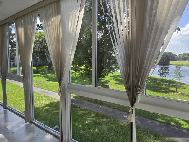2903 Victoria Circle N2, Coconut Creek, FL 33066