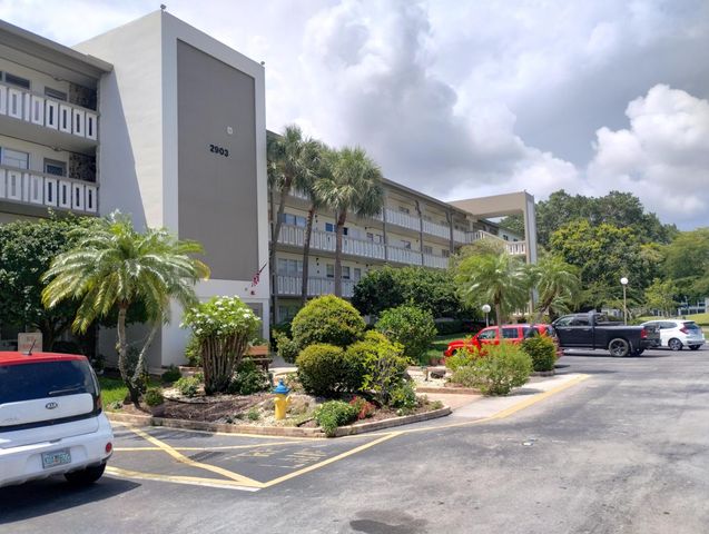 2903 Victoria Circle N2, Coconut Creek, FL 33066