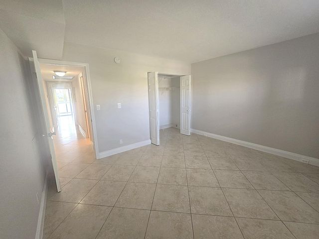 2903 Victoria Circle N2, Coconut Creek, FL 33066