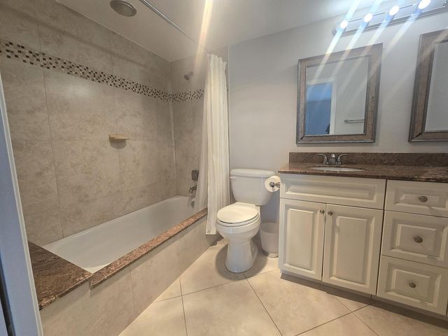 2903 Victoria Circle N2, Coconut Creek, FL 33066