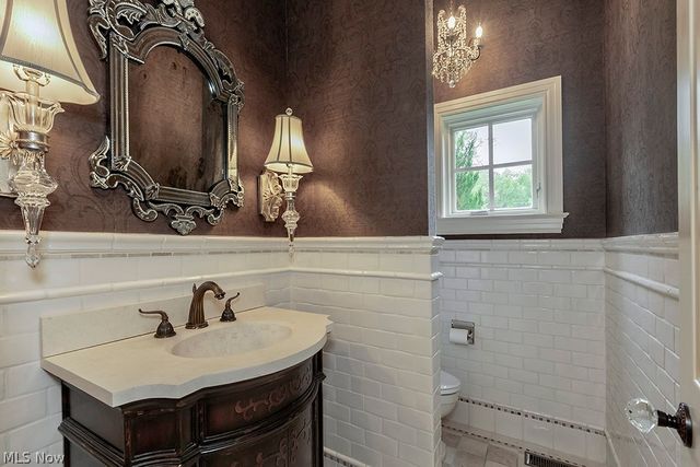 104 Partridge Lane, Hunting Valley, OH 44022