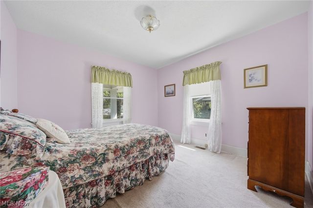 4069 Chester Avenue, Louisville, OH 44641