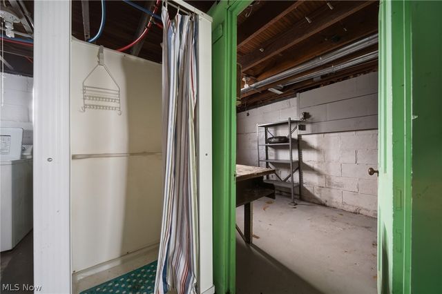 4069 Chester Avenue, Louisville, OH 44641