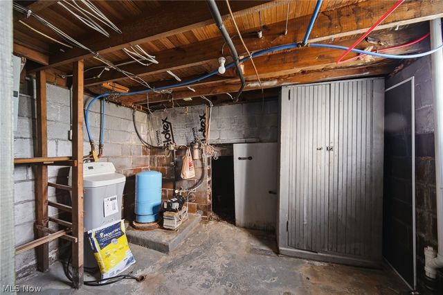 4069 Chester Avenue, Louisville, OH 44641