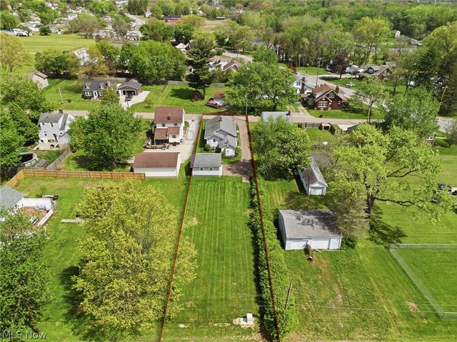 4069 Chester Avenue, Louisville, OH 44641