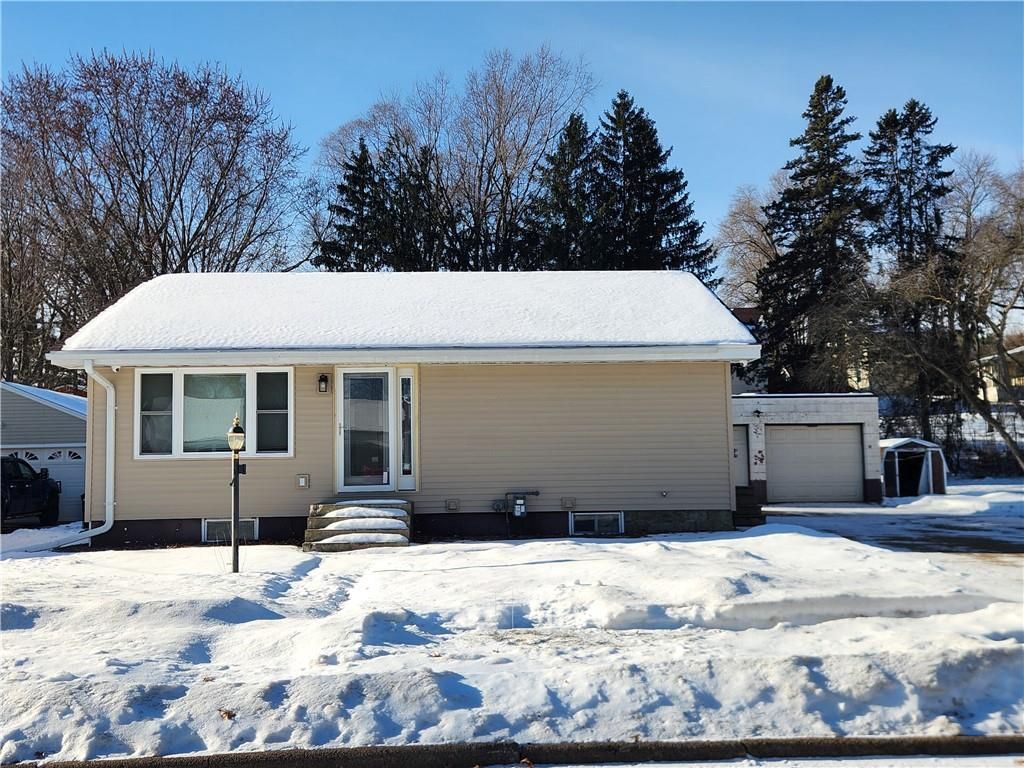 602 Chestnut Street, Black River Falls, WI 54615