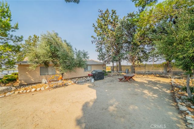 10200 Johnson 55, Phelan, CA 92371