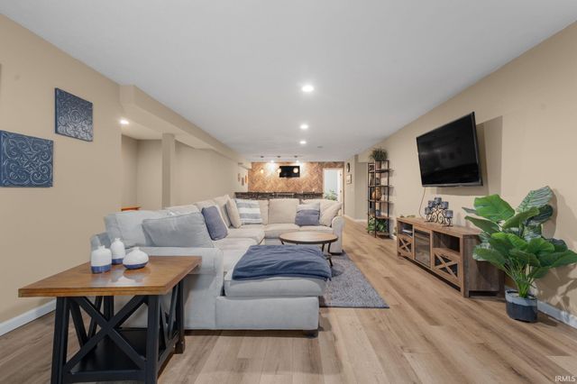 51238 Elm Road, Granger, IN 46530