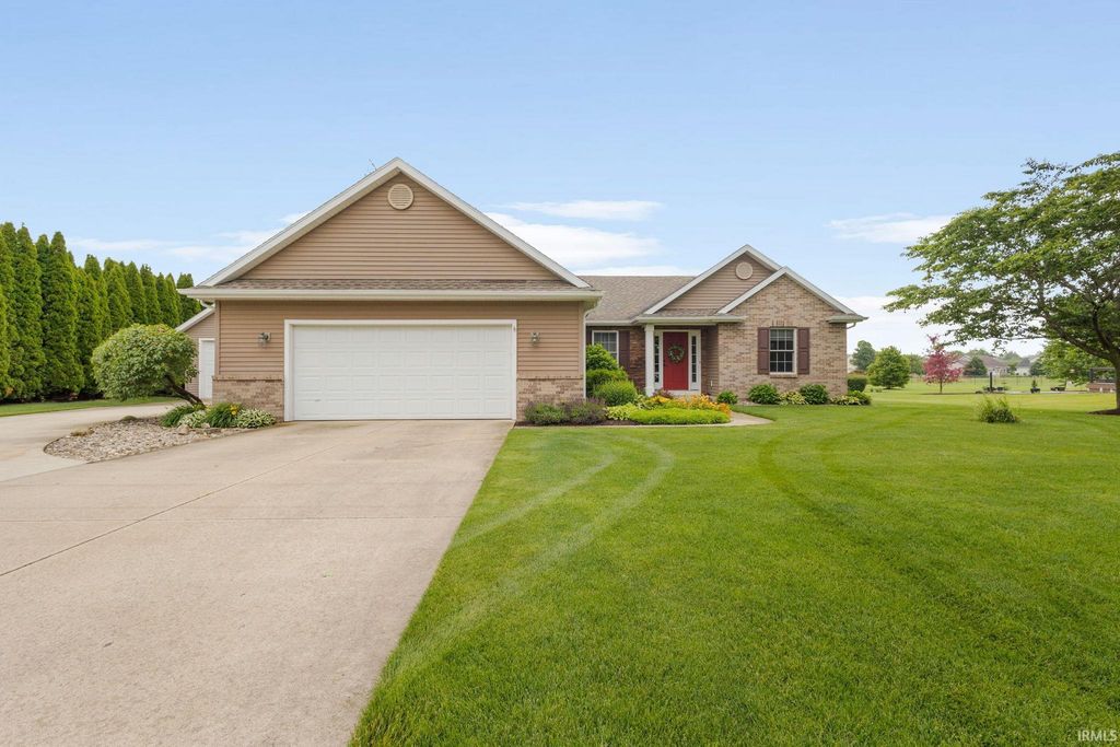 51238 Elm Road, Granger, IN 46530