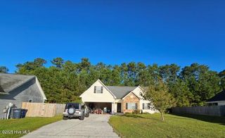 2013 W T Whitehead Drive, Jacksonville, NC 28546
