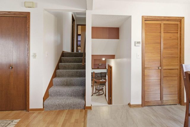 900 E Elm ROAD, Oak Creek, WI 53154